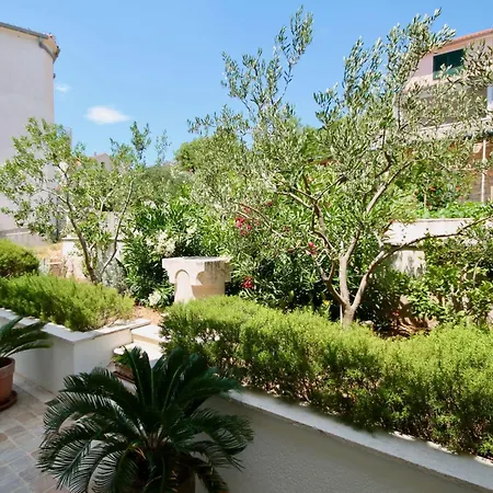 In By Interhome Apartamento Bol