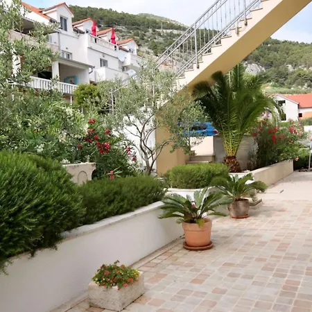 In By Interhome